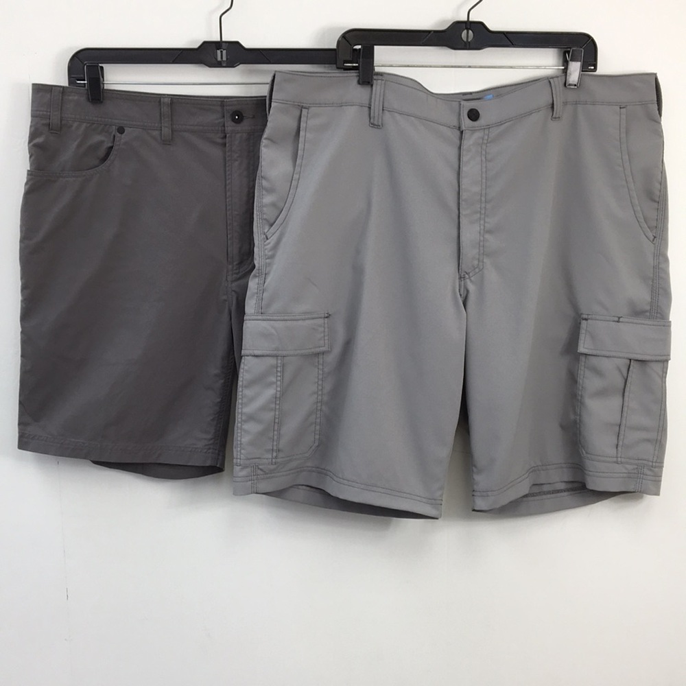 Lee/Orvis Mens Light and Dark Gray Cargo Shorts Bundle of 2 Size 42 EXCELLENT